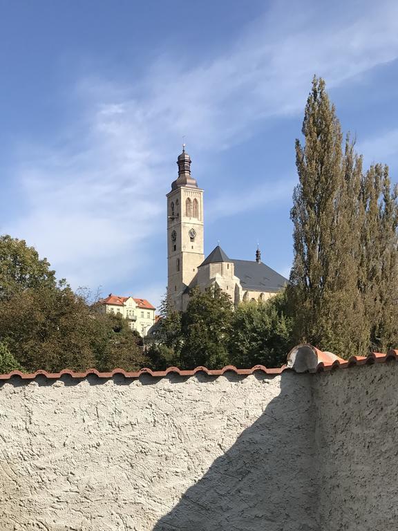 Comfortable Apartments Under The St. Barbara'S Cathedral Kutná Hora Exterior foto